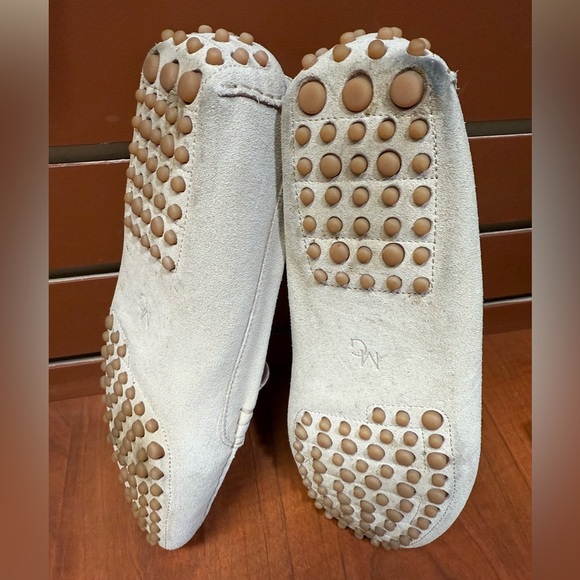 Women's Cream Moccasins - Picture 4 of 9
